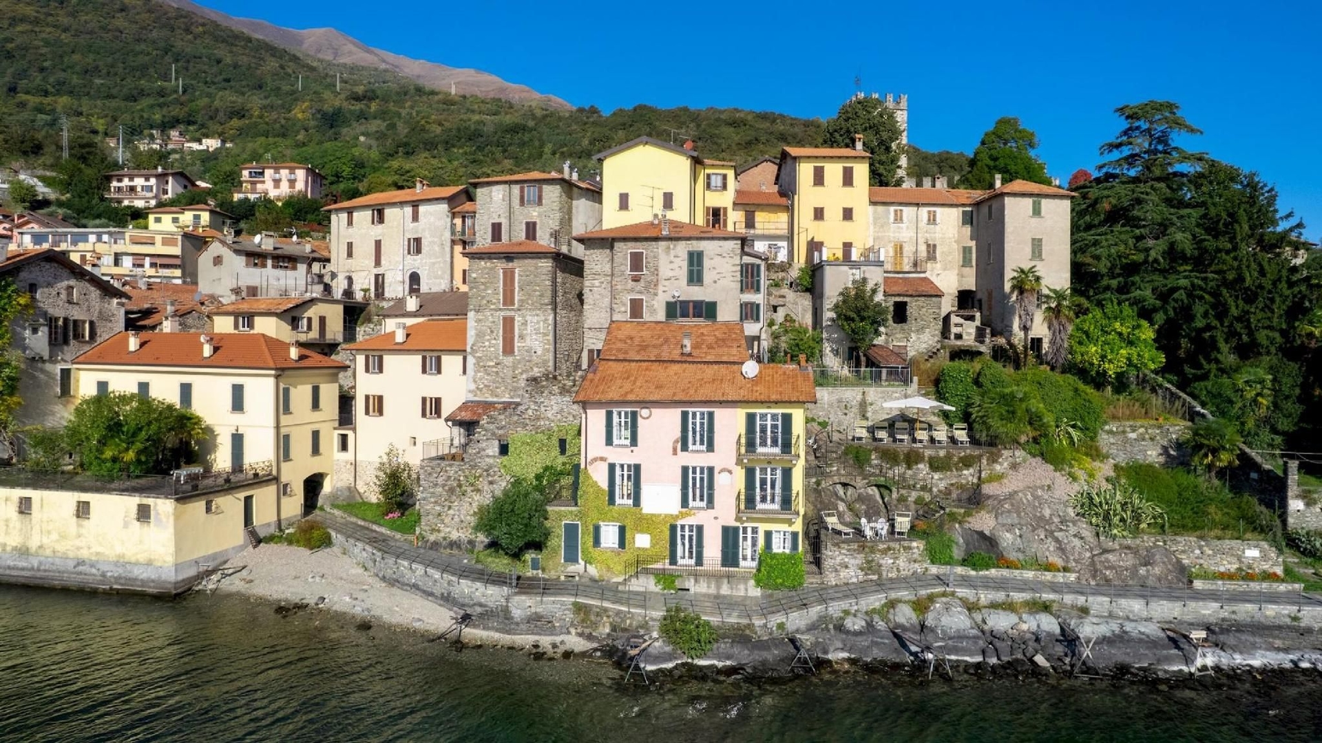 Villa Rivetta 6+2 in Santa Maria Rezzonico0