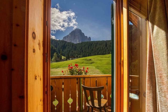 Panoramic Quadruple Room, Balcony, Mountain View