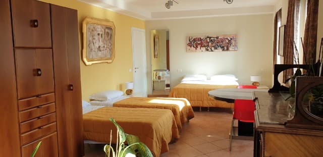 Familiare-Bagno in camera-Vista lago