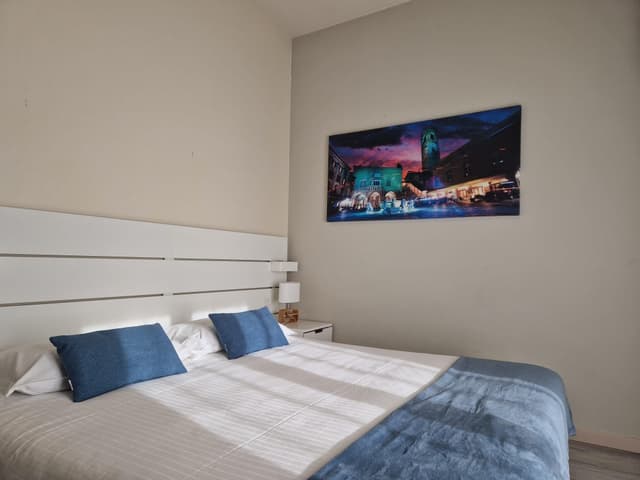 Standard - 1 Queen Bed with Balcony