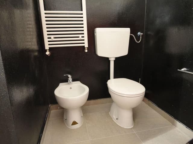 Standard Shared Dormitory, Men only, Shared Bathroom (6 Pax)