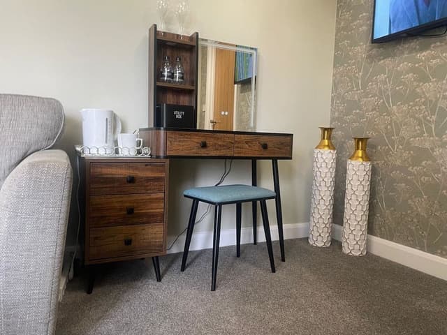 Executive Cabin, Accessible, Ensuite