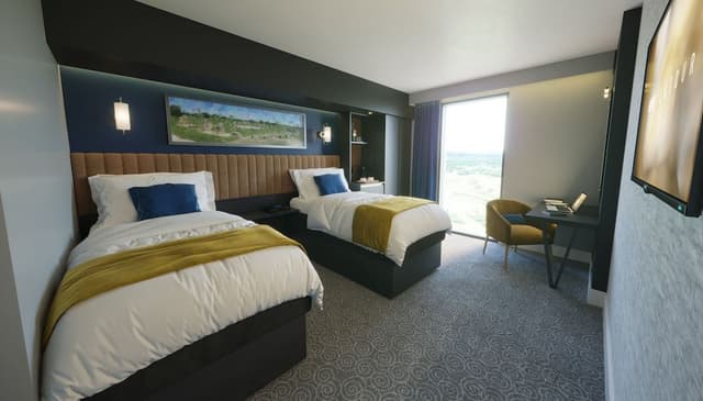 Signature Twin Room