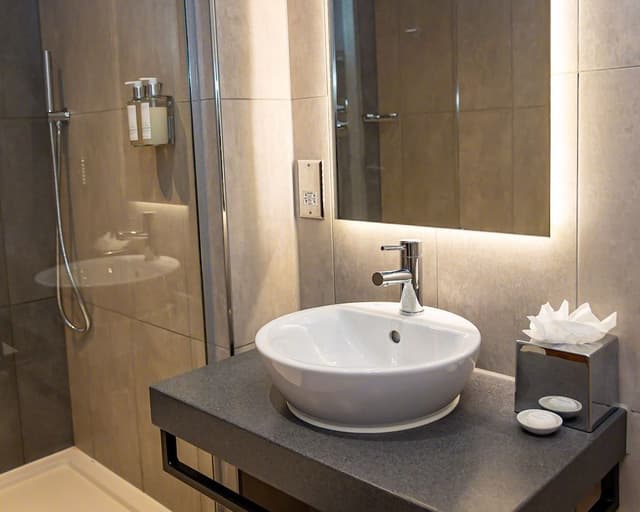 Signature Twin Room