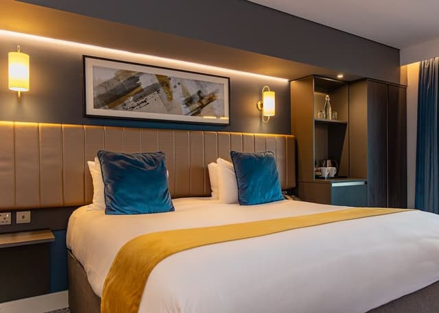 Signature King Room