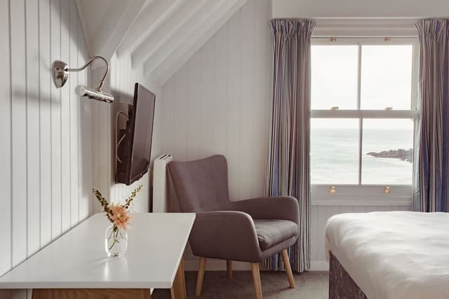 Double Room, Ensuite, Sea View (Bay View, 2nd Floor)