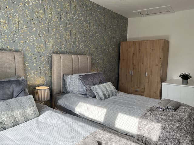 Comfort House, Private Bathroom (Warrington Lane)