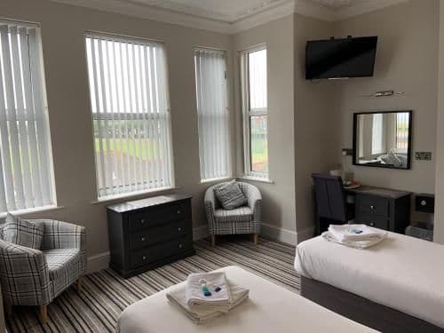 Double Or Twin-Ensuite with Shower