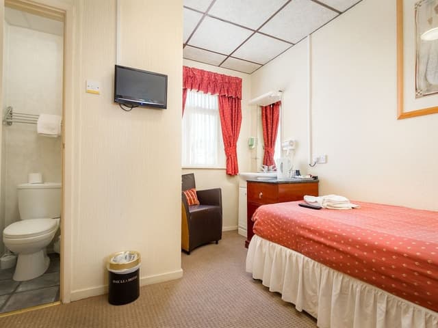 Standard Single Room, Ensuite