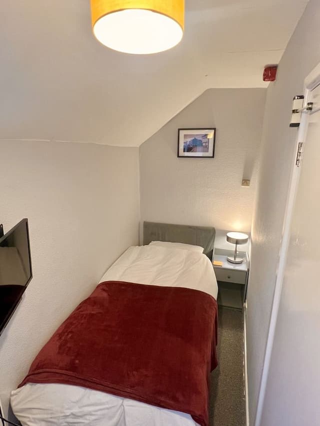 Standard Single Room, Private Bathroom