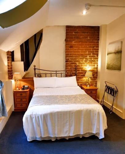 The Crown House Hotel4