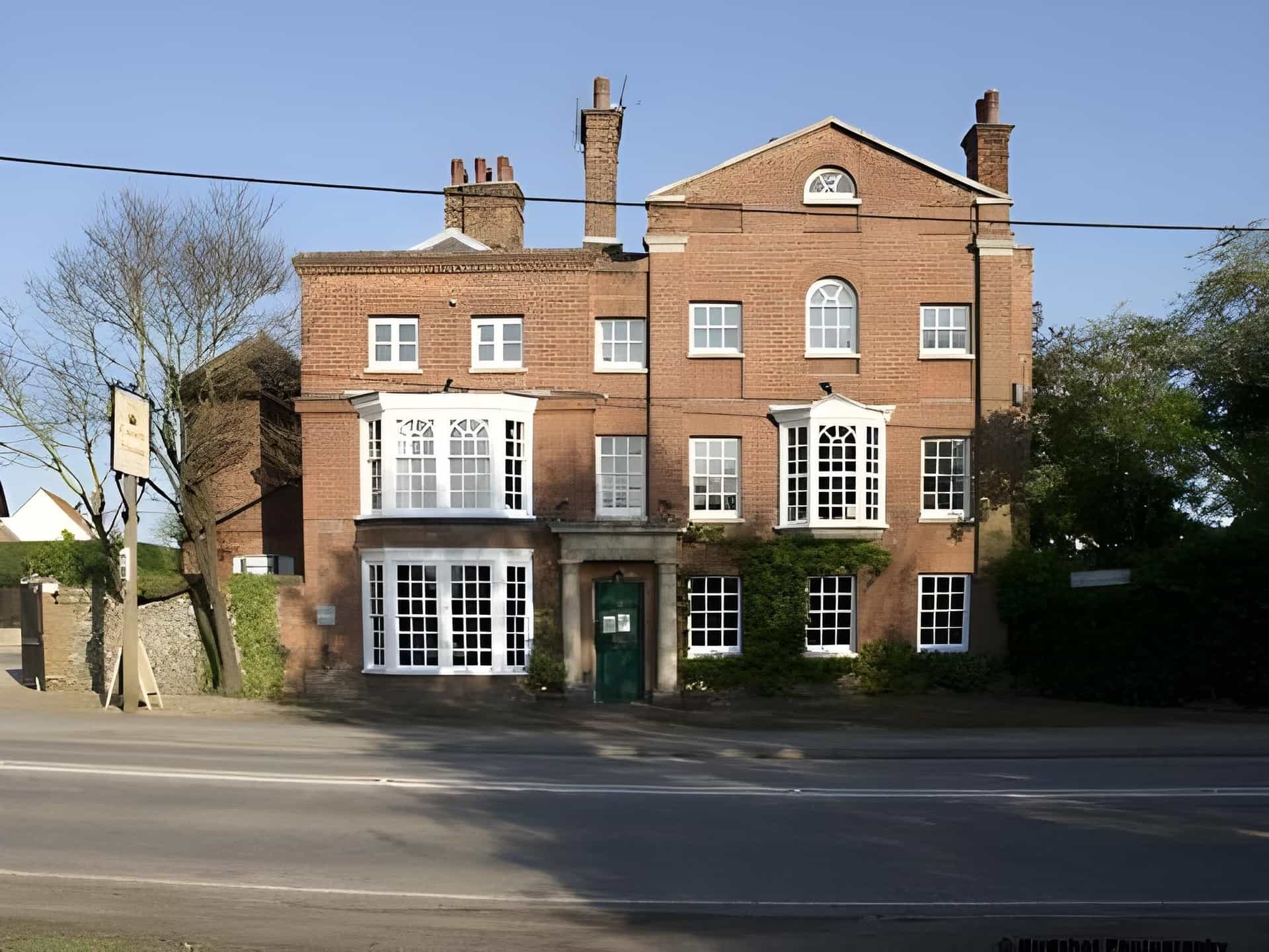 The Crown House Hotel The Crown House Hotel