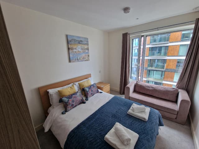 2 Bed LT Apartment 01-Superior-Apartment-Ensuite with Bath