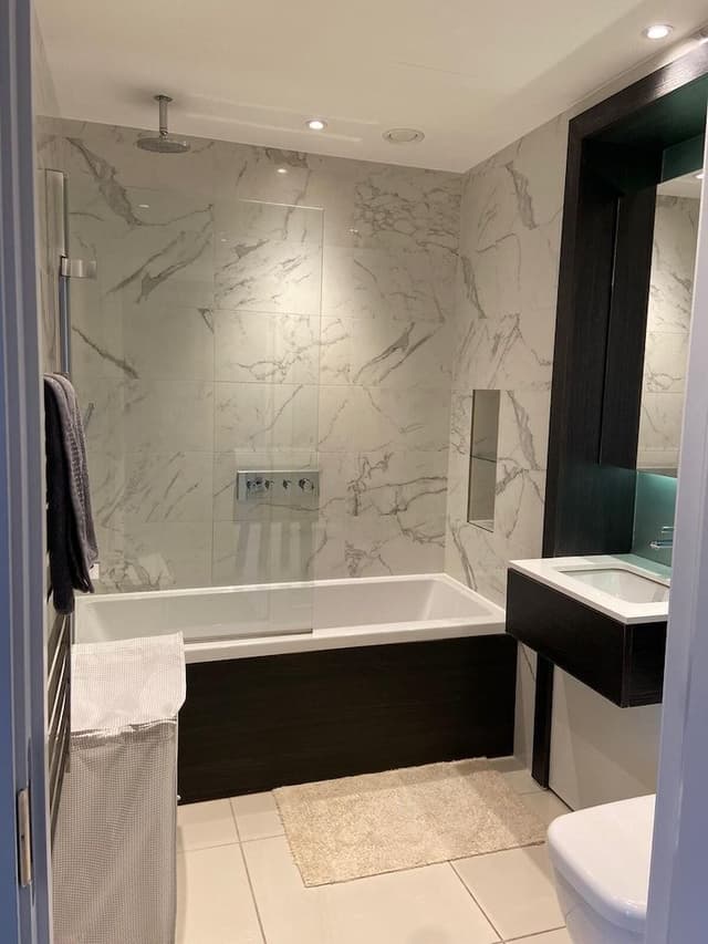 Elite Apartment, Private Bathroom