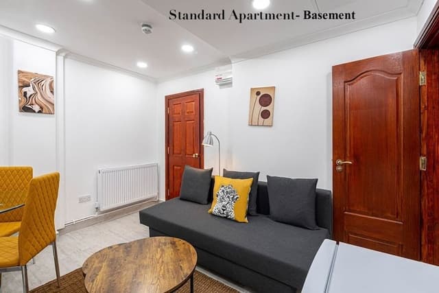 Standard Studio, Private Bathroom