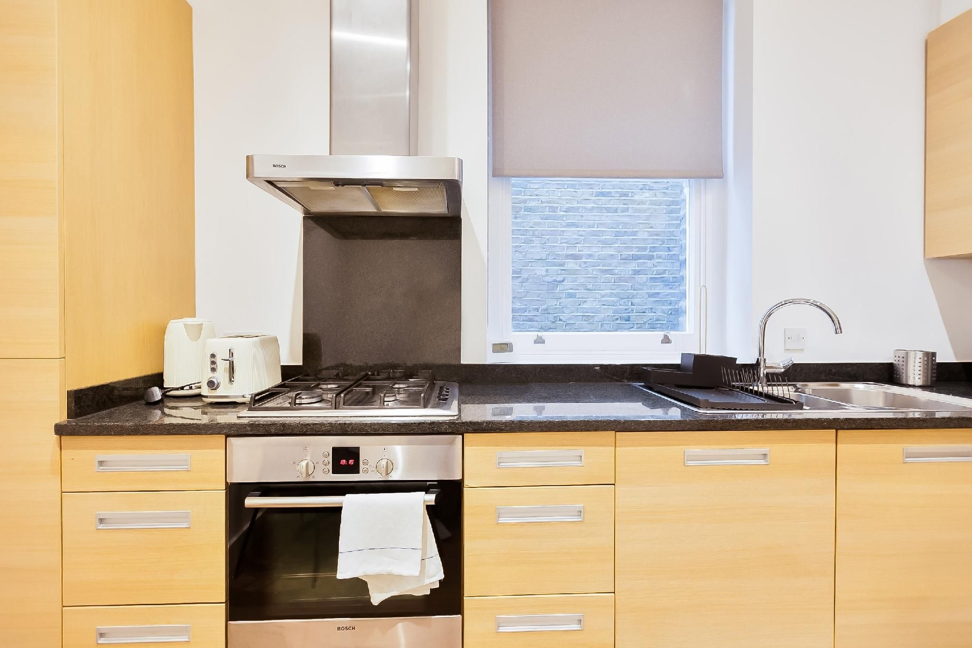 อพาร์ตเมนต์พริมโรสฮิลล์ (Primrose Hill Apartments)4