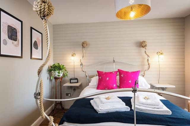Superior Double Room, Ensuite (Monmouth Room)