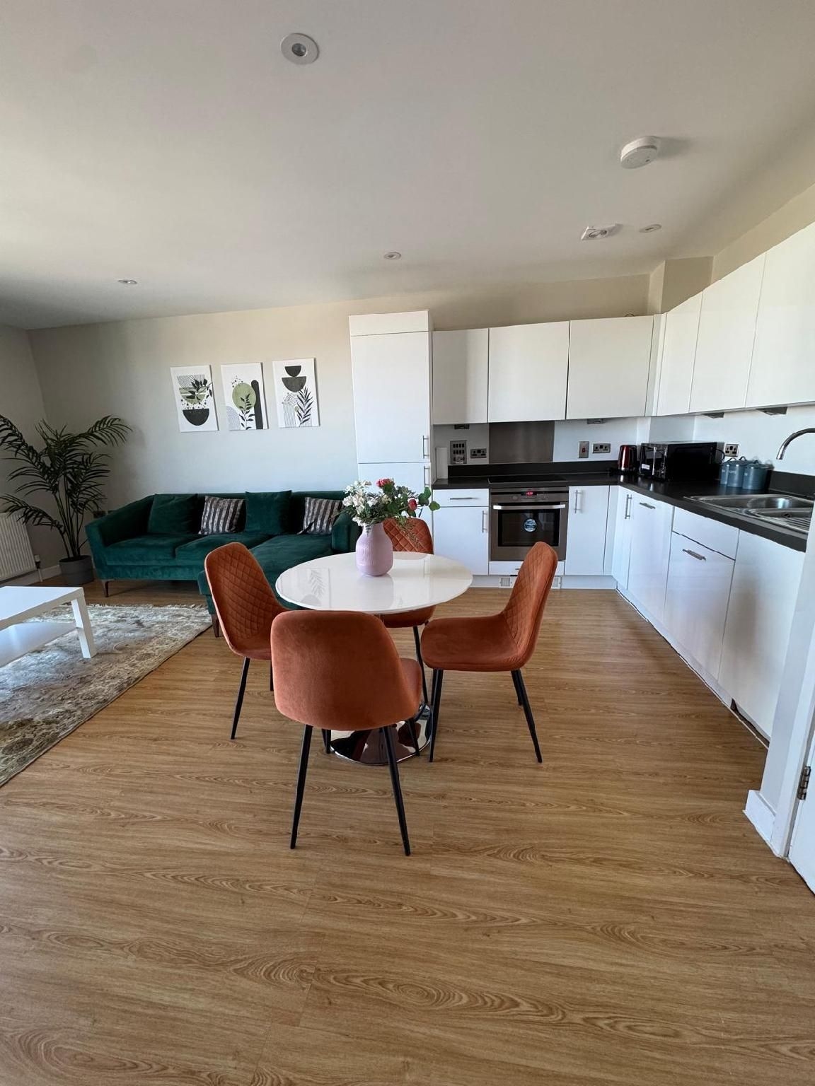 อพาร์ตเมนต์ทันสมัย ยูสตัน-แคมเดน (Modern Apartment Euston-Camden)1
