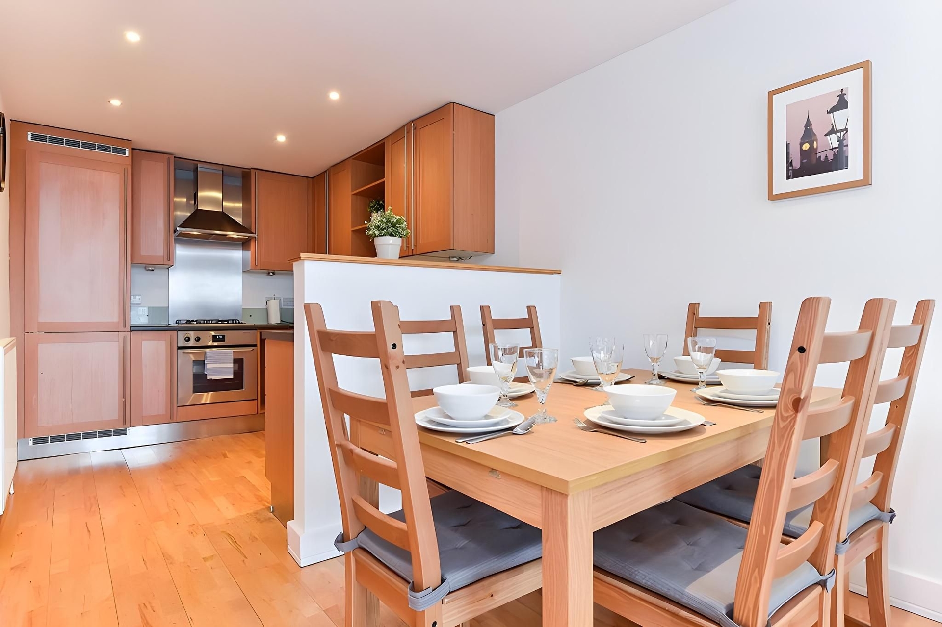 แคมเดน มาร์เก็ต อพาร์ตเมนต์ (Camden Market Apartments)3