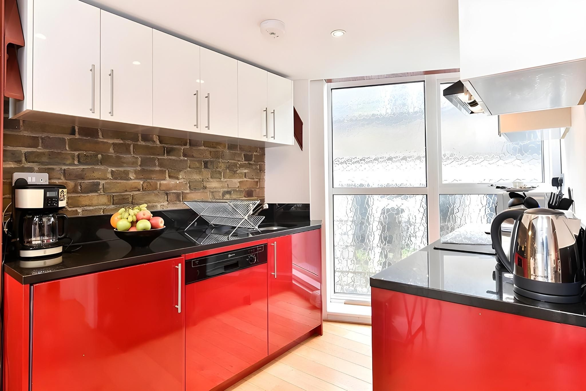 แคมเดน มาร์เก็ต อพาร์ตเมนต์ (Camden Market Apartments)1