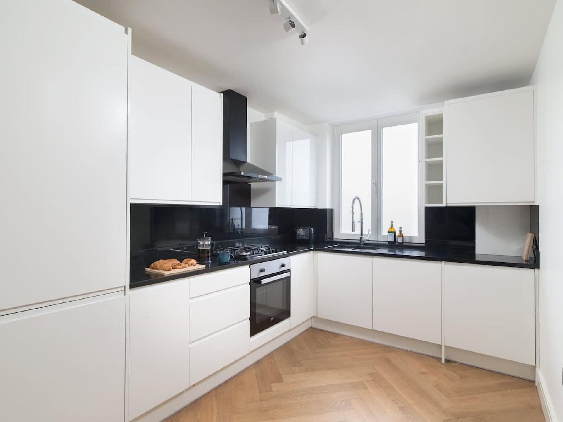 แฮมป์สเตดฮีธ 2 ห้องนอน (Hampstead Heath 2 bed)1