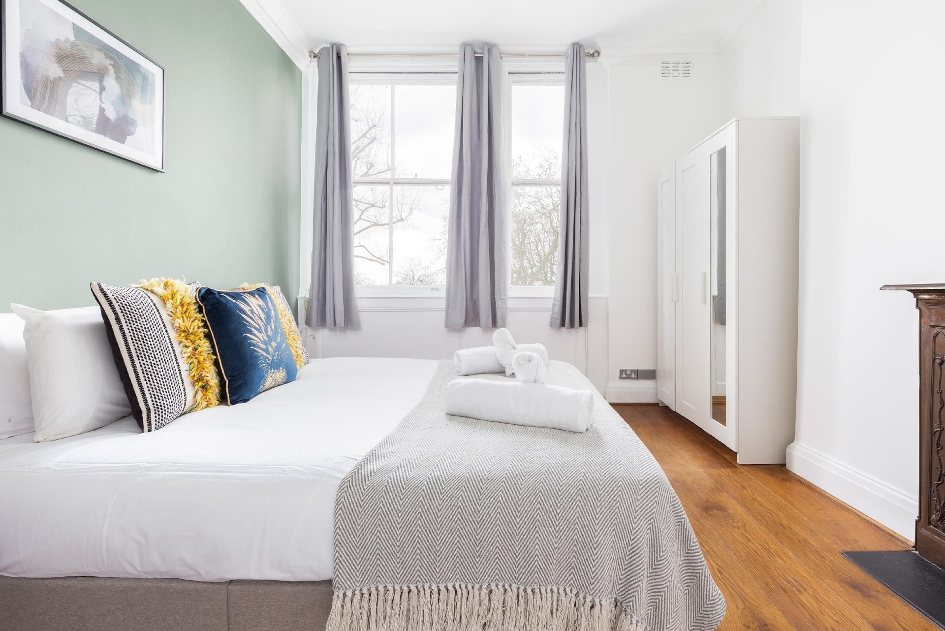 แฟลตพริมโรสฮิลล์ (The Primrose Hill Flat)4
