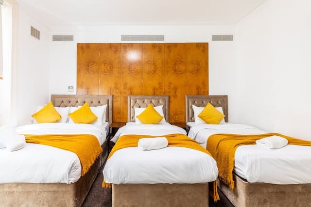 Premium Quadruple Room, Private Bathroom (Deluxe Family)