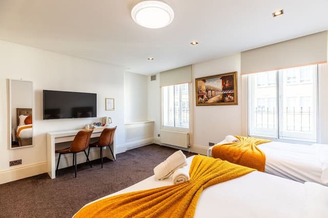Premium Quadruple Room, Private Bathroom (External)