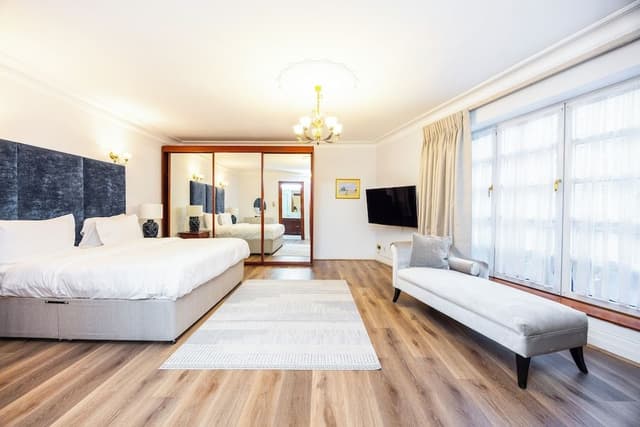 Apartment, 3 Bedrooms (2.5 Bathrooms)