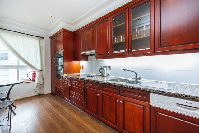 Apartment, 3 Bedrooms (2.5 Bathrooms)