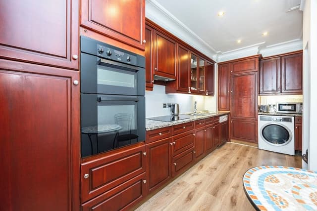 Apartment, 3 Bedrooms (2.5 Bathrooms)