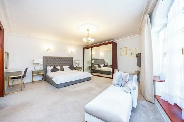 Apartment, 3 Bedrooms (2.5 Bathrooms)