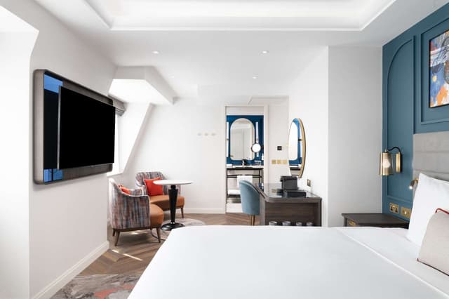 KING JUNIOR SUITE WITH VIEW