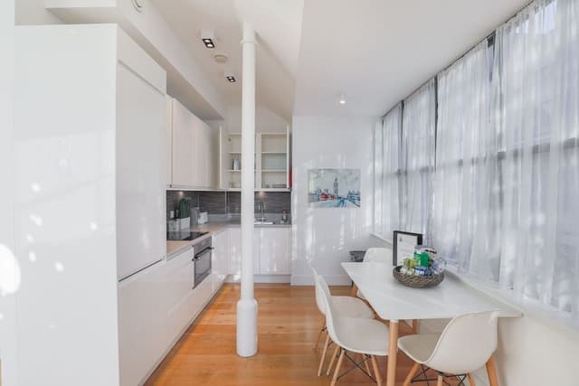 Premium Apartment, 2 Bedrooms, Kitchen, City View