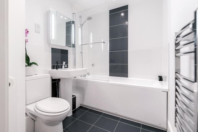 1-Bedroom Apartment