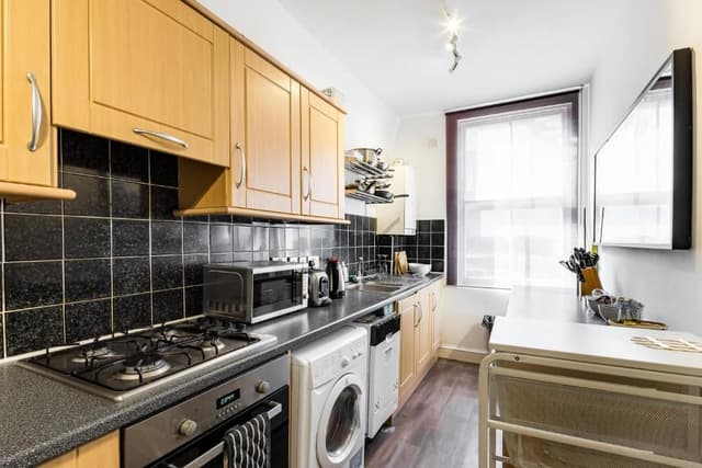 Standard Double Room with Shared Bathroom