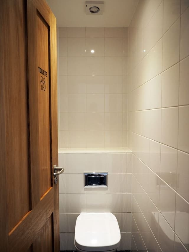Private 8 Bed Dorm with Shared Bathroom