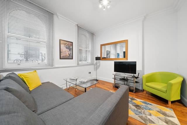 Apartment 3, 48 Bishopsgate