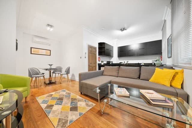 Apartment 3, 48 Bishopsgate