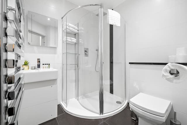 Apartment 1, 48 Bishopsgate