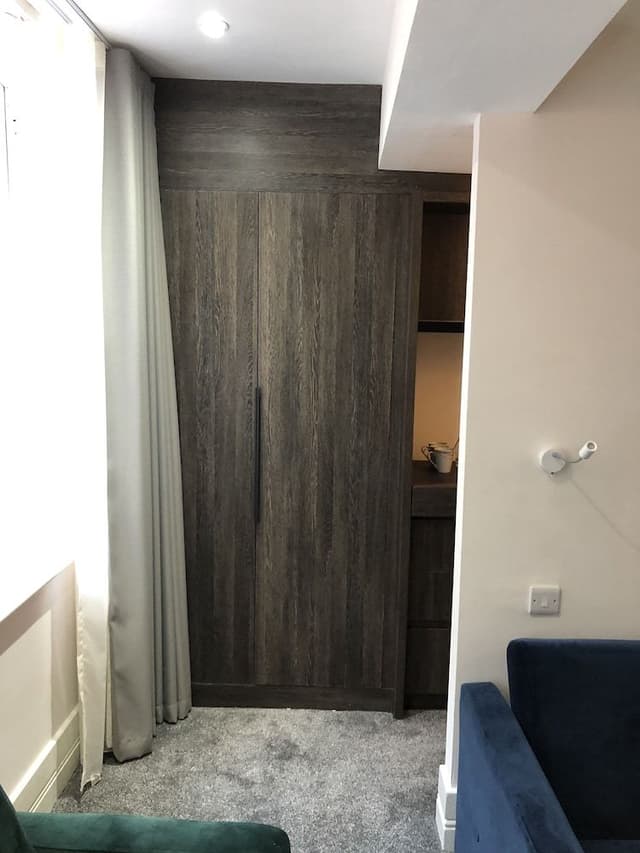 Family Apartment, Ensuite (Street View)