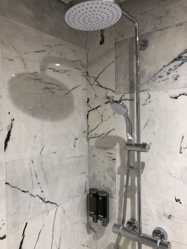 Family Apartment, Ensuite