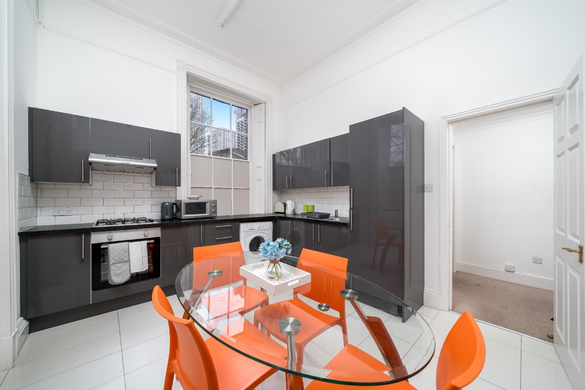 Elegant 2bed by 02 Arena, Airport with Fast Wi-Fi and Parking2