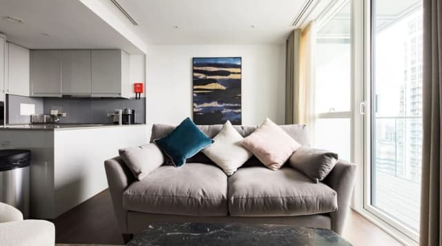 One Bedroom Apartment Sleeps 4 - Balcony