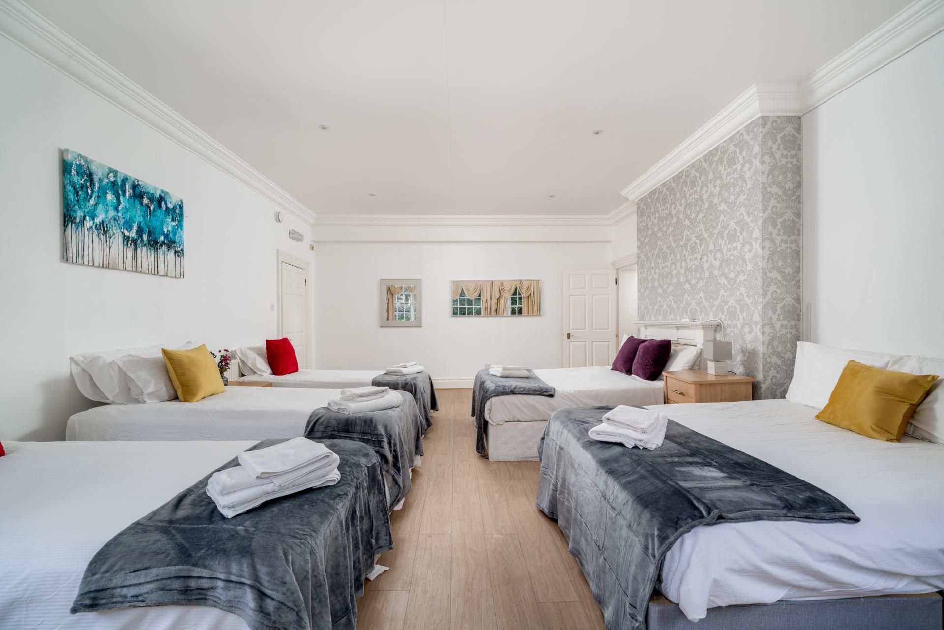บูจี้ 2 ห้องนอน บาย เอ็กเซล ศูนย์แสดงนิทรรศการ พร้อมที่จอดรถฟรี (Boujee 2bed by ExCel Exhibition Centre with Free Parking)3
