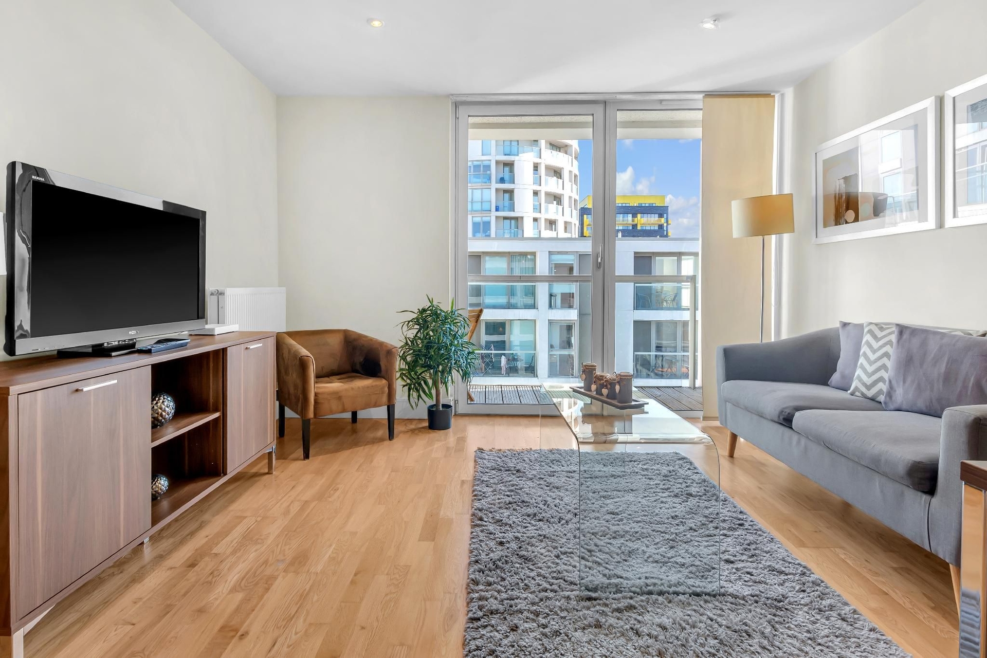 Lanterns Court Serviced Apartments by TheSqua.re0