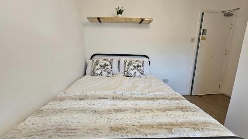 สตูดิโอและห้องพักพร้อมห้องน้ำในตัว ปรับปรุงใหม่ ย่านคัมเบอร์เวลล์ (Newly renovated Studios & Ensuite Rooms-Camberwell)2