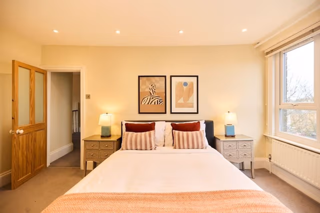 Apartment (3 Bedrooms)