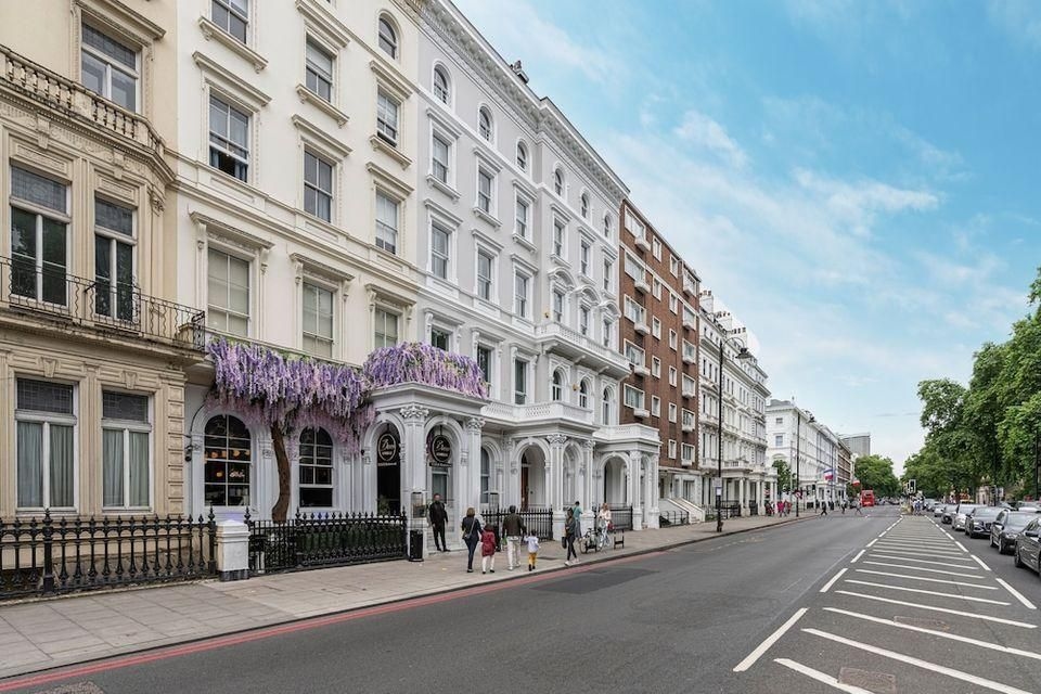 Luxury Apartments Near Harrods and the Science Museum0