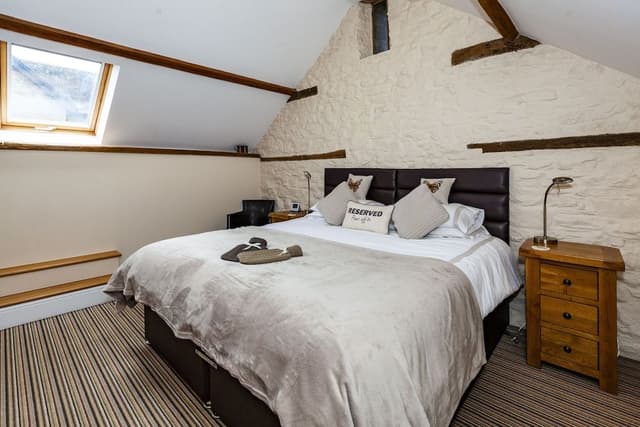 Superior Cottage, Private Bathroom (Montgomery's Coach House)